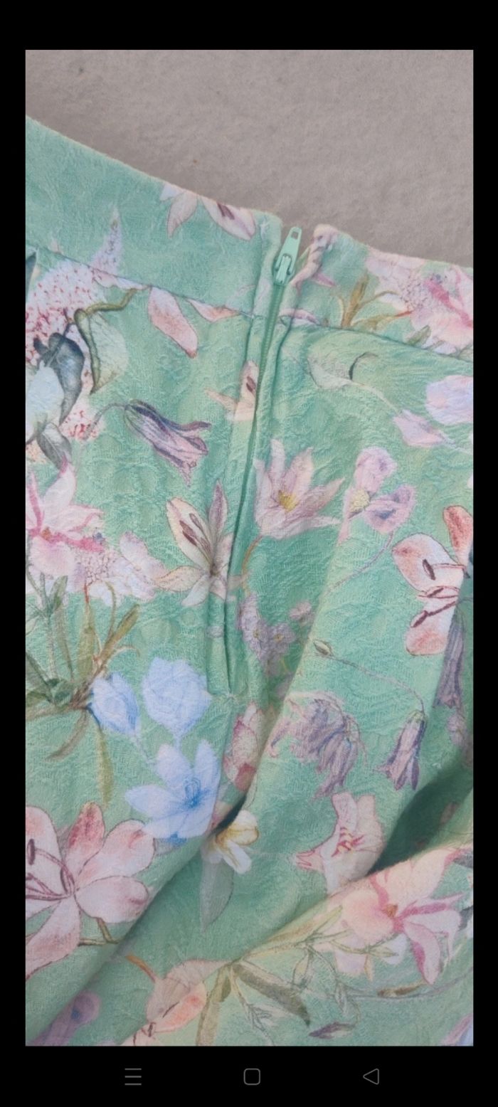 Jupe mi genou Naf Naf taille 38 vert pâle - photo numéro 5