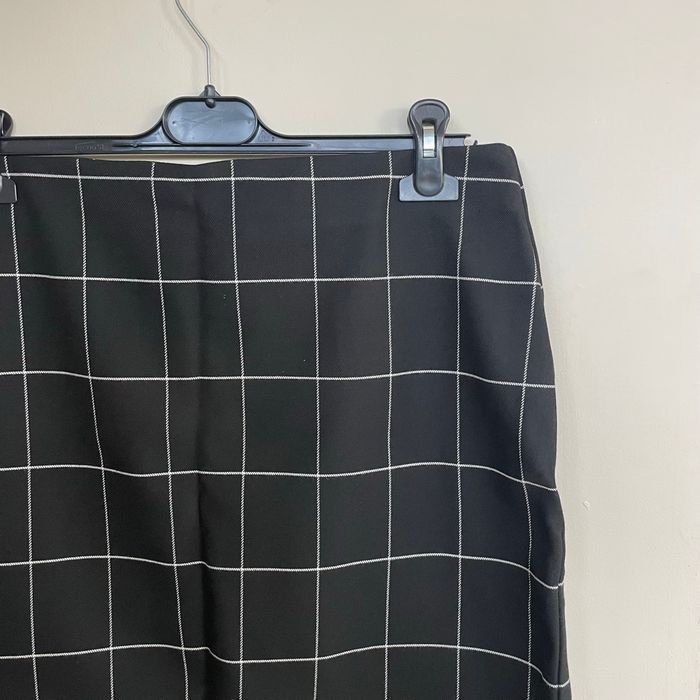 Jupe courte noire à carreaux blancs H&M taille 42 zip doré devant style graphique V062 - photo numéro 4