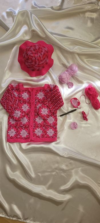 Gilet et chapeau fait main