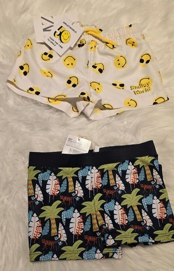 Neufs(non portés) 🏷😍💙deux  maillots de bain 23 /24 mois garçon 💙😍🏷