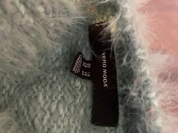 Pull doux duveteux vert sauge – style cocooning, jamais porté - photo numéro 3