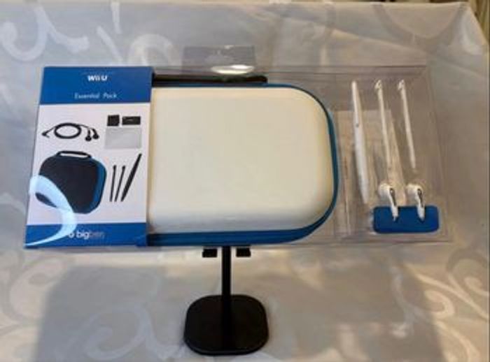 Protection rigide de transport Nintendo Wii u essentiel pack Neuve blanche - photo numéro 1