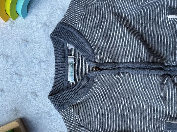 gilet zippé bleu gris rayé blanc 2 poches 3 mois obaibi - photo numéro 6