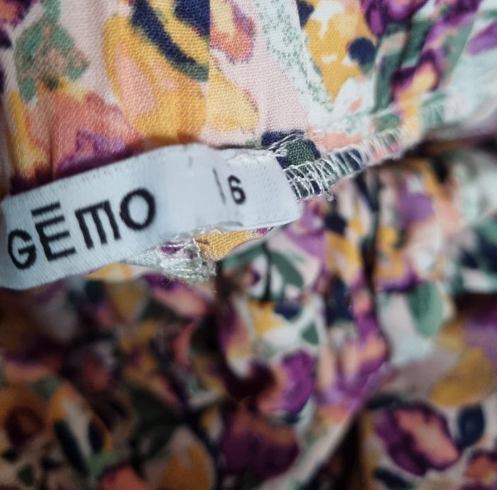 Pantalon fleurie 6ans - photo numéro 5