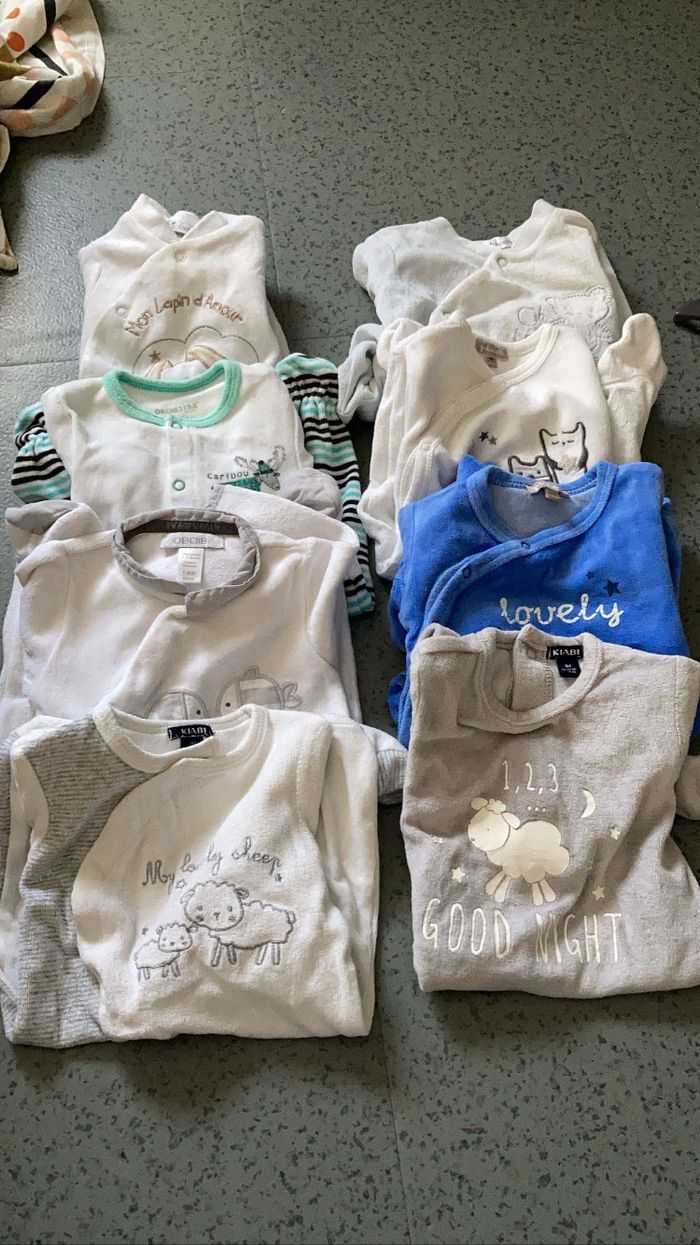 Lot de 8 pyjamas 1 mois