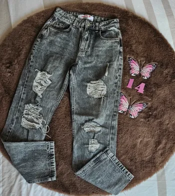 Jeans troué boyfriend taille 32 xxs