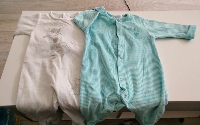 Lot de 4 pyjamas 6mois - photo numéro 2