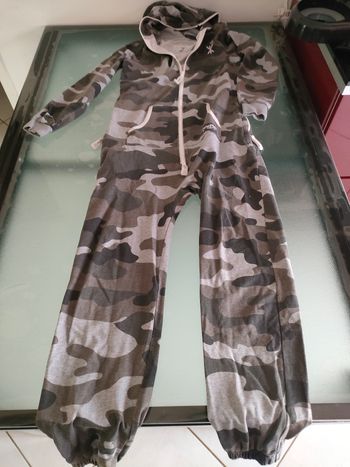 Surpyjama One piece  10/11 ans