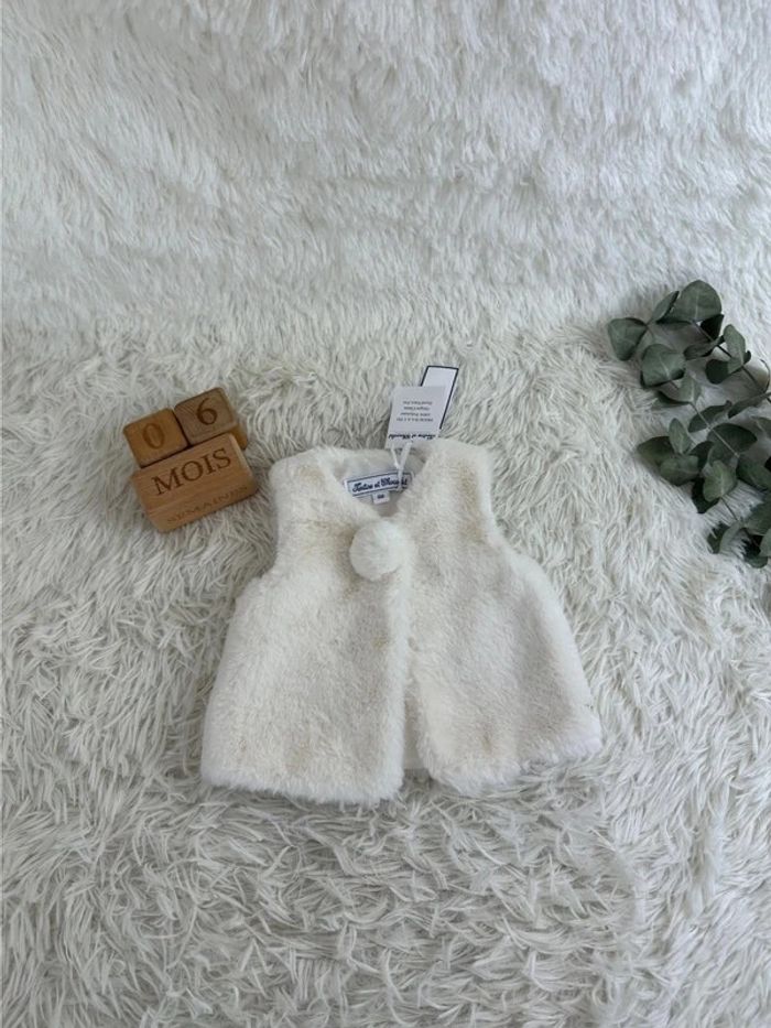 Gilet fausse fourrure nacré blanc tartine et chocolat taille 6 mois
