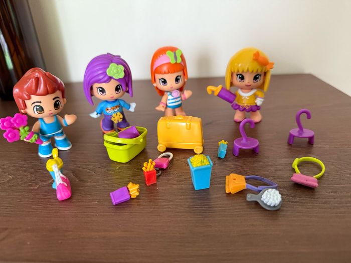 Lot 4 poupées Pinypon avec accessoires - photo numéro 2