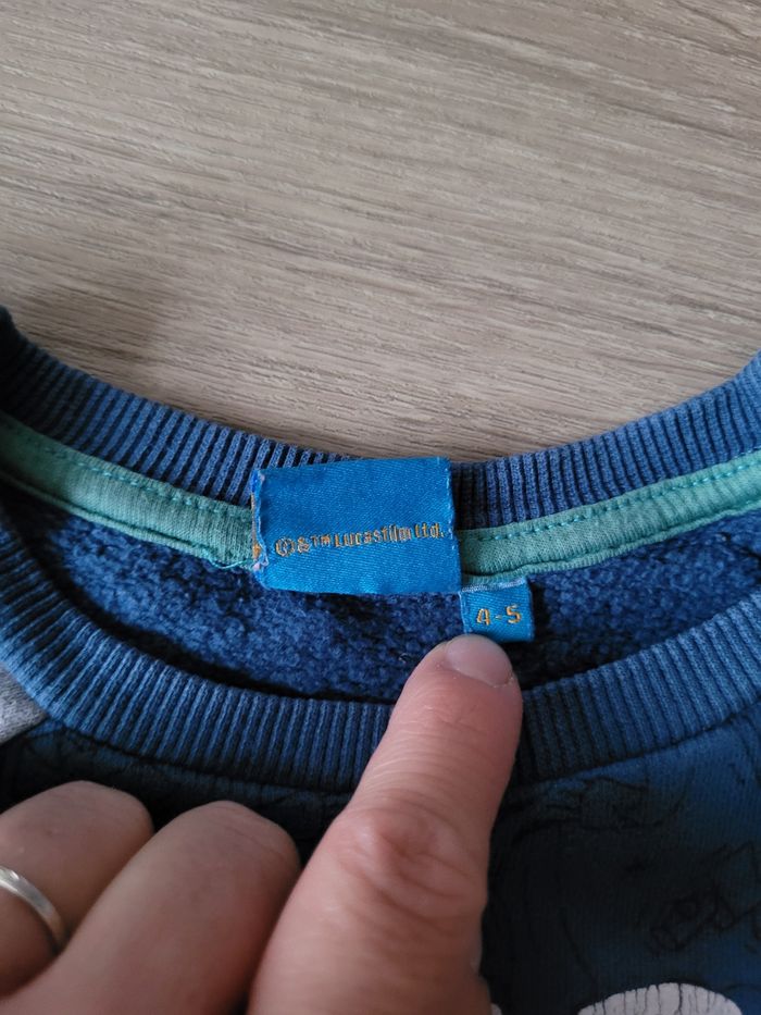 Pull garçon en 4/5 ans - photo numéro 4