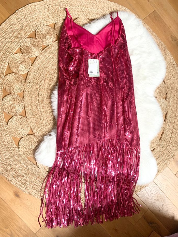 Superbe robe party pour les fêtes 🎄 en sequins | neuve avec étiquette - photo numéro 7
