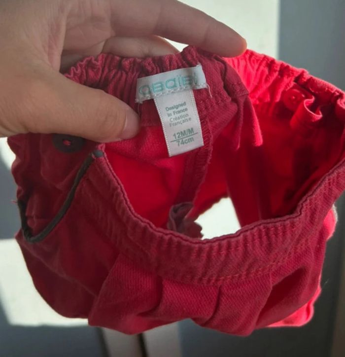 🔴 Short rouge Obaïbi – 12 mois – Très bon état 👶 - photo numéro 3