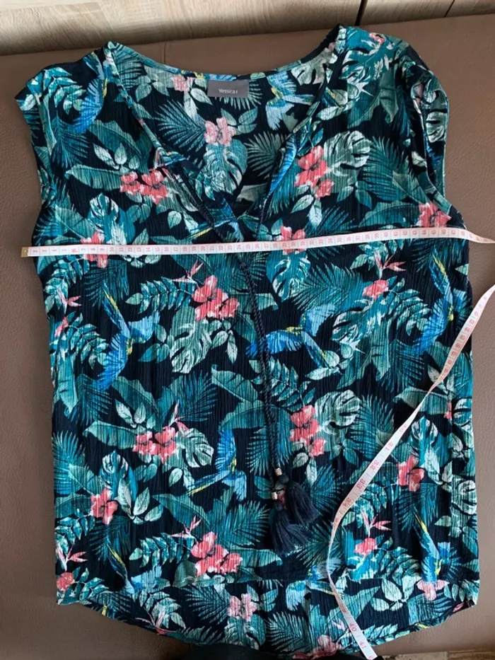 Haut fleuri L-XL 😺 - photo numéro 6