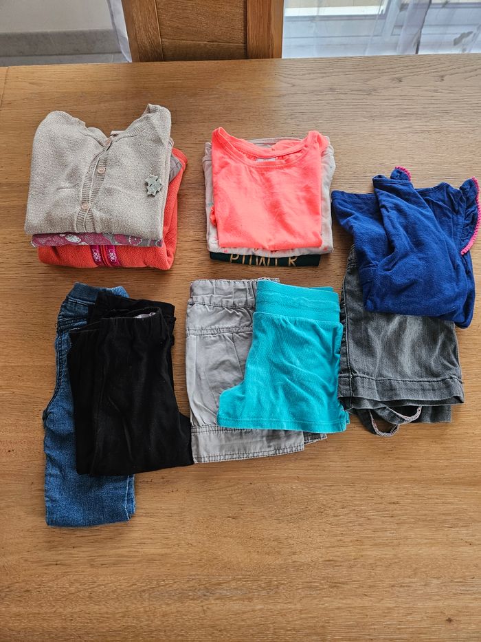 Lot vêtements fille 4 ans