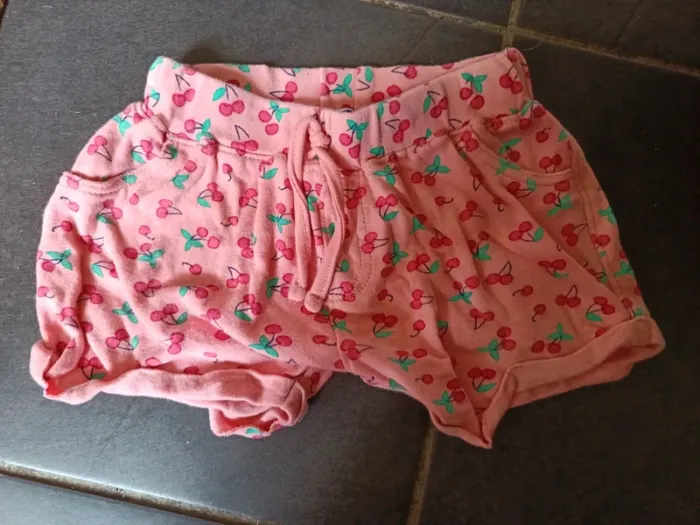 Short cerises rose mots d'enfants 18 mois