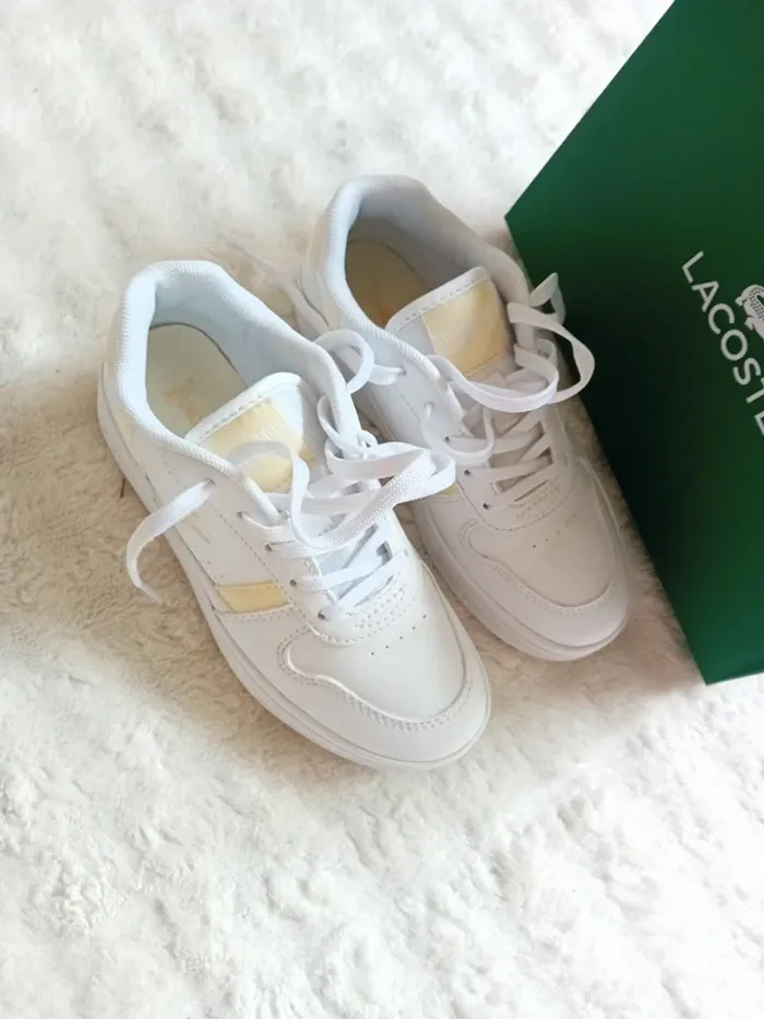 Basket t.30 Lacoste 🤍🌼 - photo numéro 3