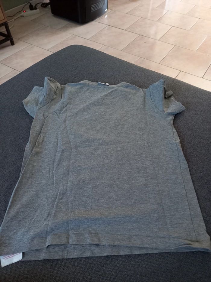 Tee shirt gris - photo numéro 2