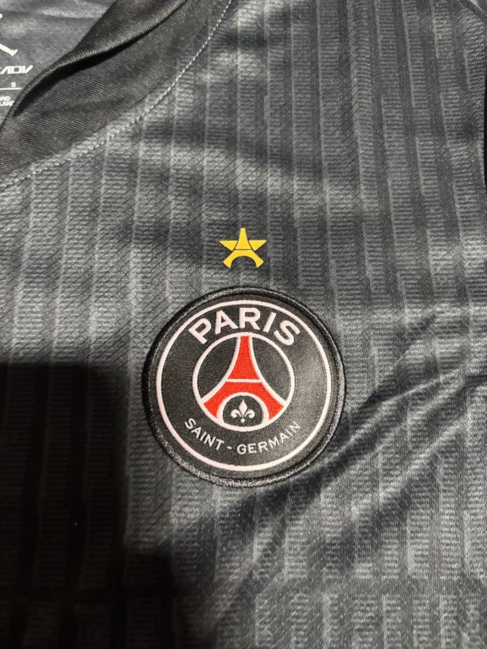 Maillot Vitinha PSG noir - photo numéro 7