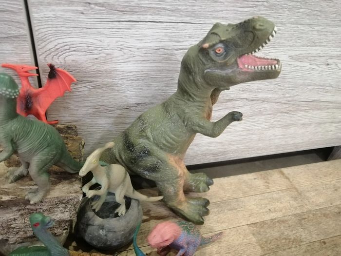 lot de 27 figurines  dinosaures - photo numéro 2