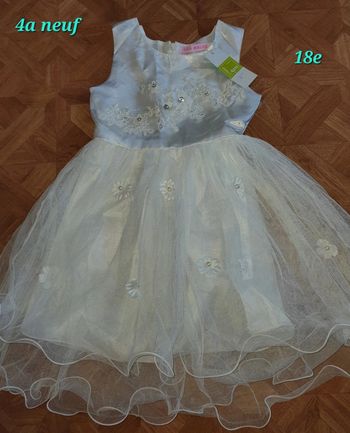 Robe ceremonie 4ans neuf
