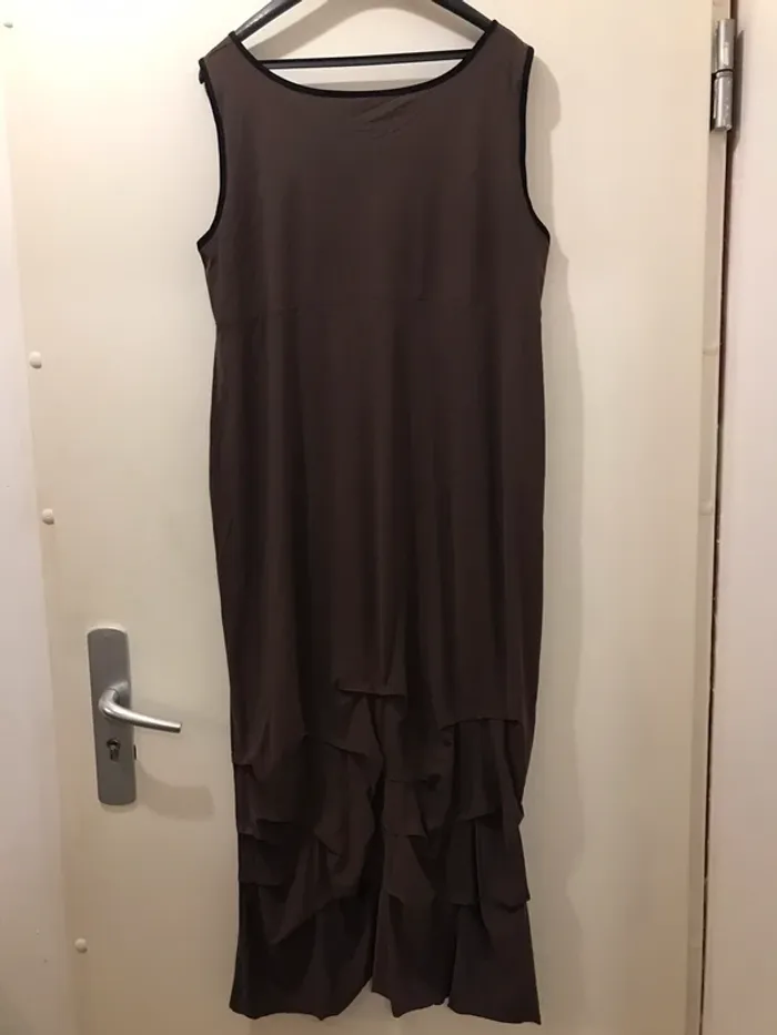 Robe femme longue sans manches marron taille unique - photo numéro 5