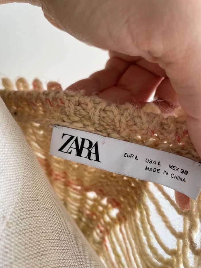 Pull beige effet usé Zara - photo numéro 5
