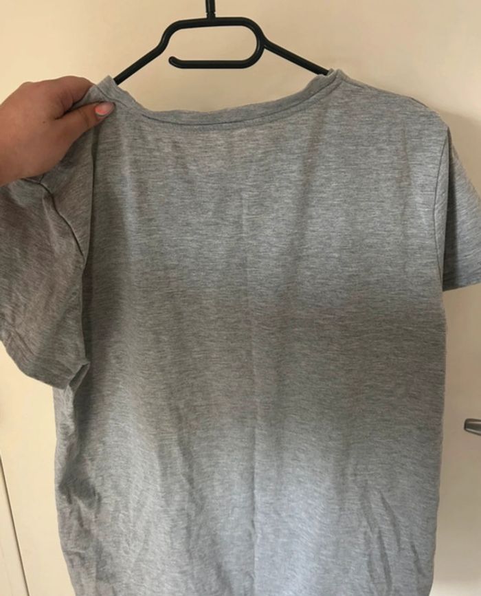 Lot de deux t shirt femme taille XL - photo numéro 3