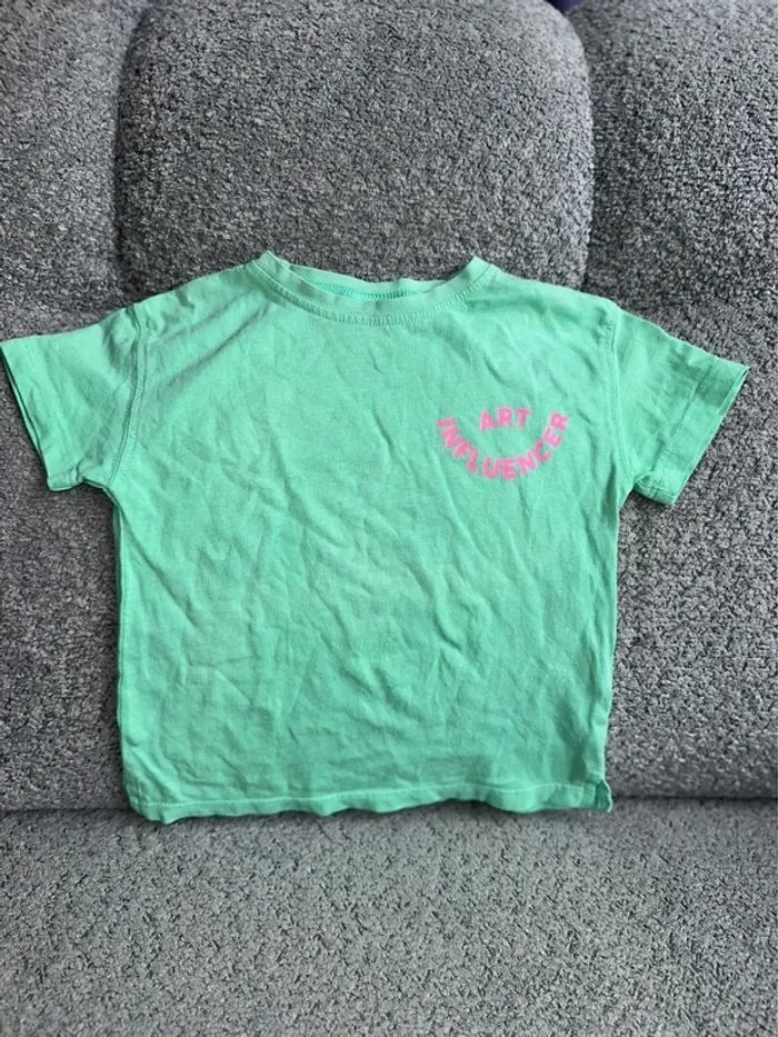 T shirt manches courtes vert et rose Zara