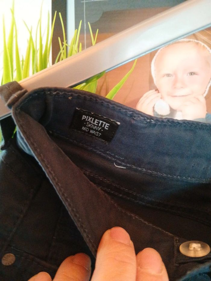 Jeans pépé jeans 16 ans - photo numéro 3