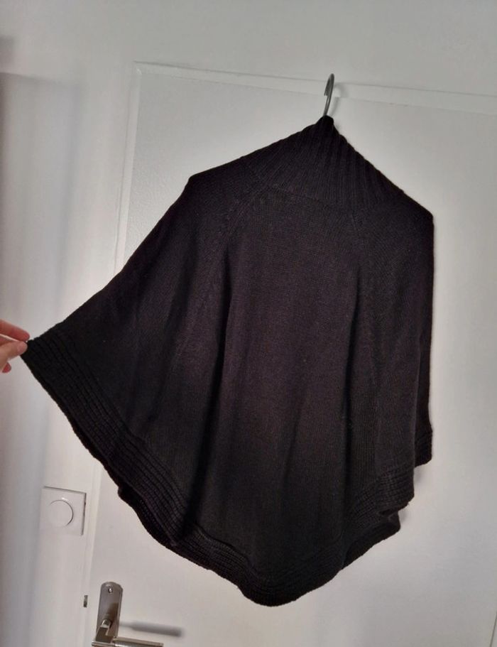 Poncho noir femme - photo numéro 4