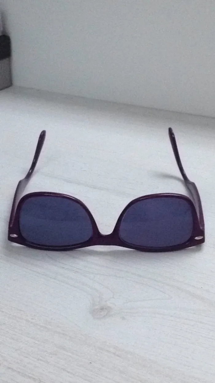 Lunettes de soleil - photo numéro 3