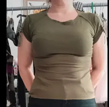 Très beau Tee shirt kaki morgan taille 36 en très bon état