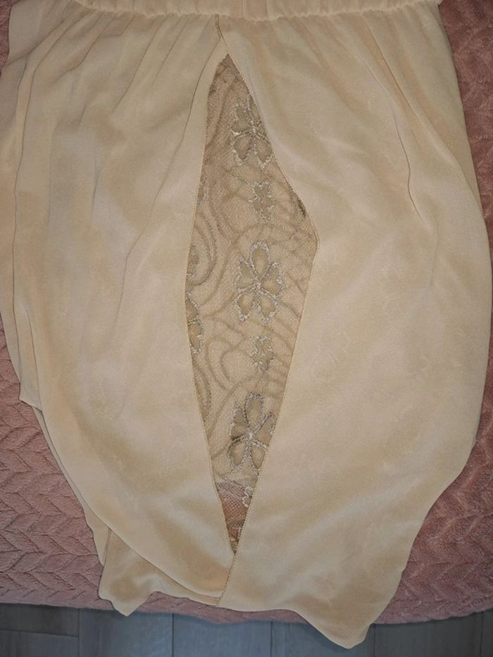 Robe beige femme fluide dentelle doublée micro tâches qu'on ne voit que sur photo new collection M - photo numéro 8