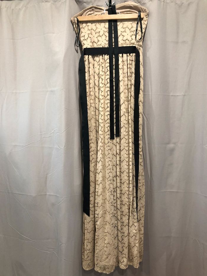 Robe longue Dentelle Taille 34/36 - photo numéro 2