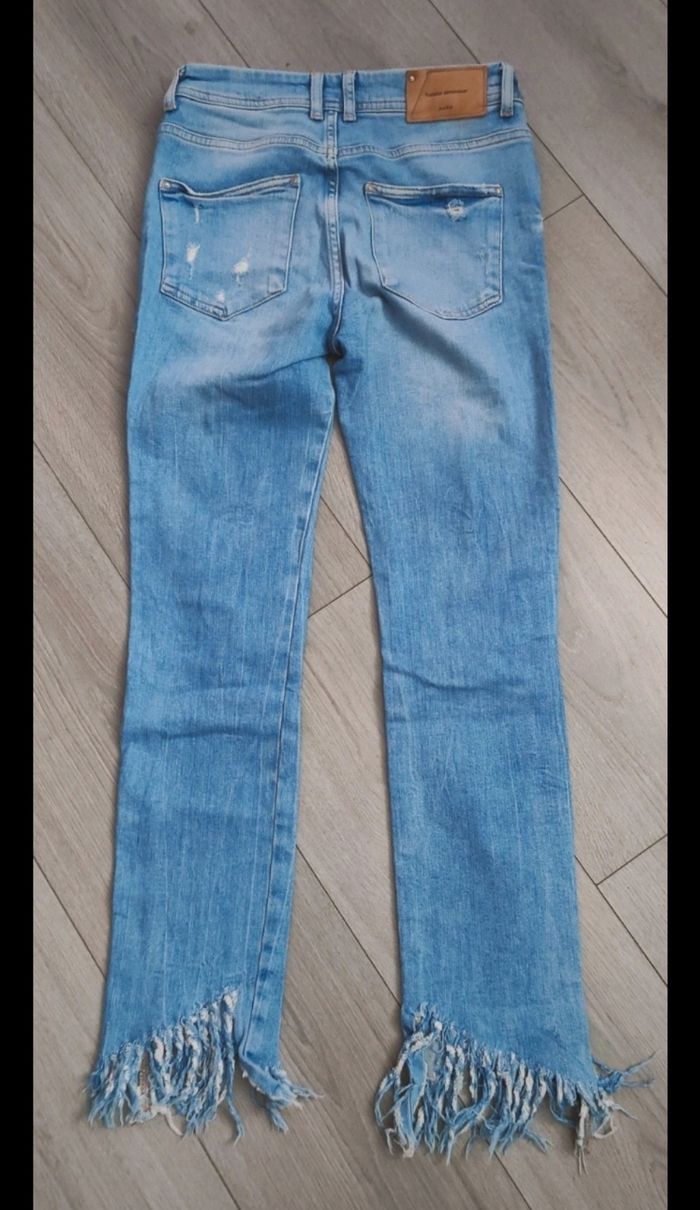 Jean femme en 34 Zara - photo numéro 6