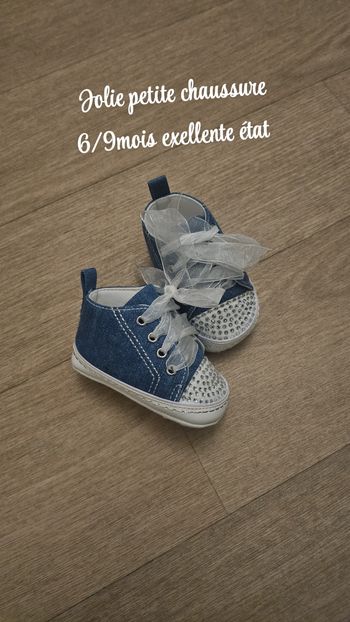 Jolie petite a strass