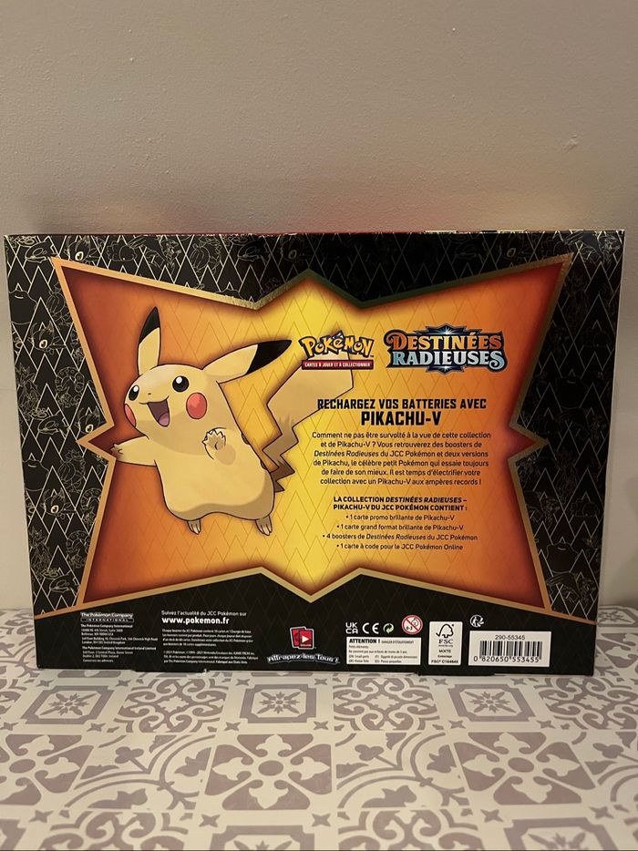 Cofrret Pokémon Pikachu Destinées Radieuses - photo numéro 2