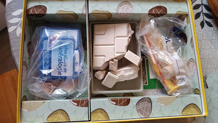 Laboratoire de minéralogie - photo numéro 3