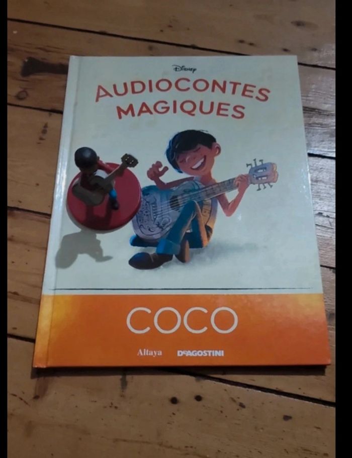 35 coco collection audiocontes Magiques Disney Altaya audio conte magic livre & figurine