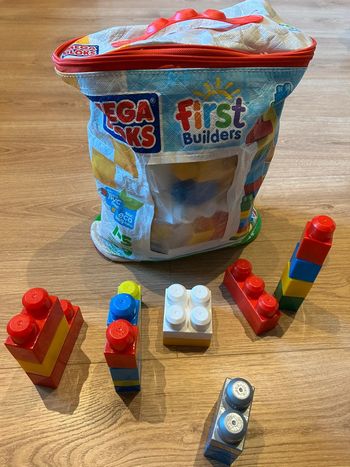 Mega blocks