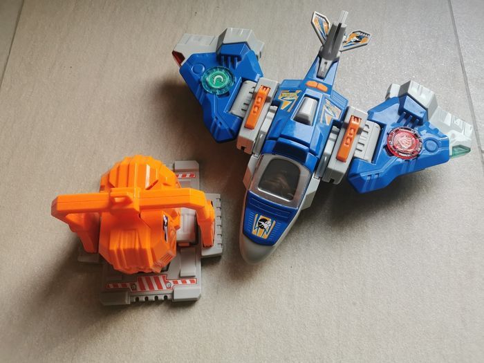 35 € avec code réduction - 2 Switch and go Dinos  Spinosaure +Ttriceratops - photo numéro 4