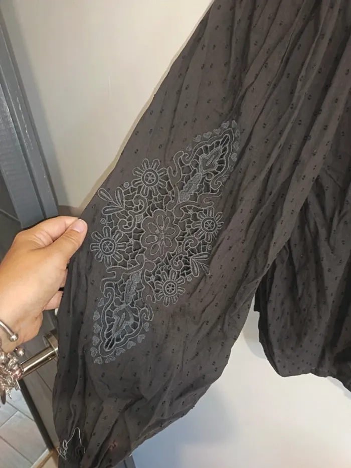 Blouse broderie - photo numéro 7