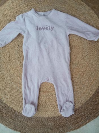 🌹pyjama 1 pièce 12 mois kiabi 🌹