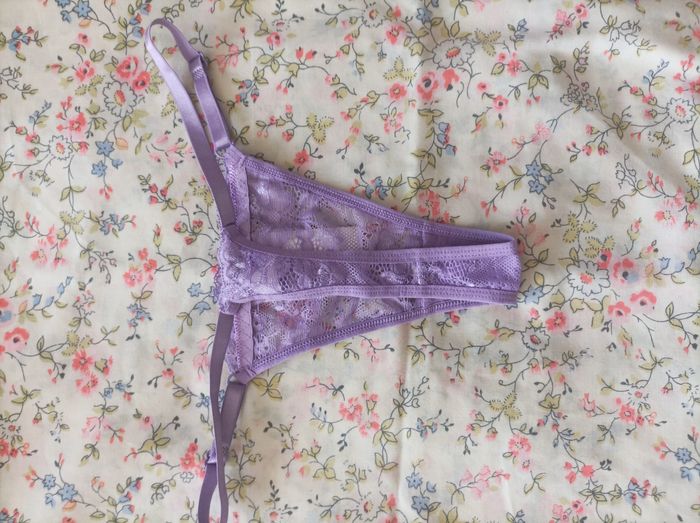 String neuf lila taille S M L - photo numéro 2