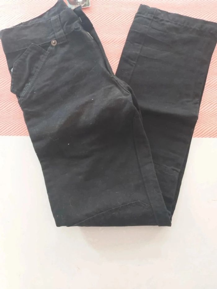 Pantalon neuf 10ans - photo numéro 4