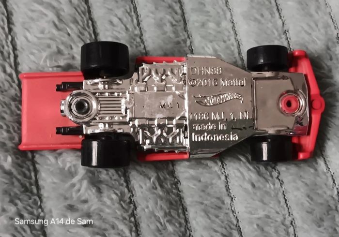 Voiture DHN88 hotwheels - photo numéro 3