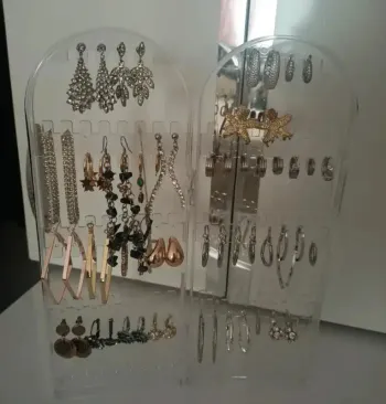 Porte bijoux Neuf