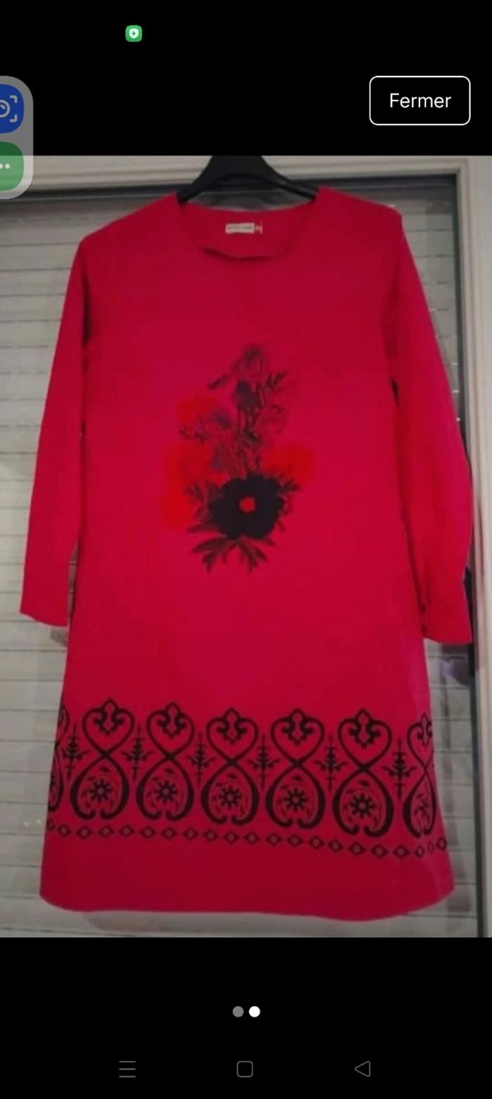 Tunique en très bon état rouge - photo numéro 2