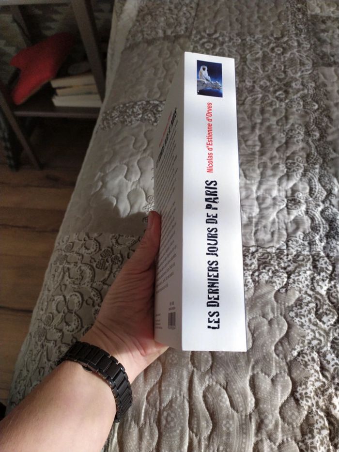 Les derniers jours de Paris de Nicolas d'Estienne d'Orves - photo numéro 3